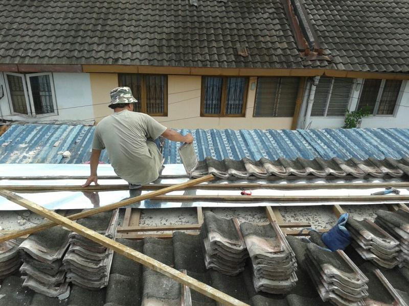 tukang baiki atap bocor dan paip gombak setia  0123905895